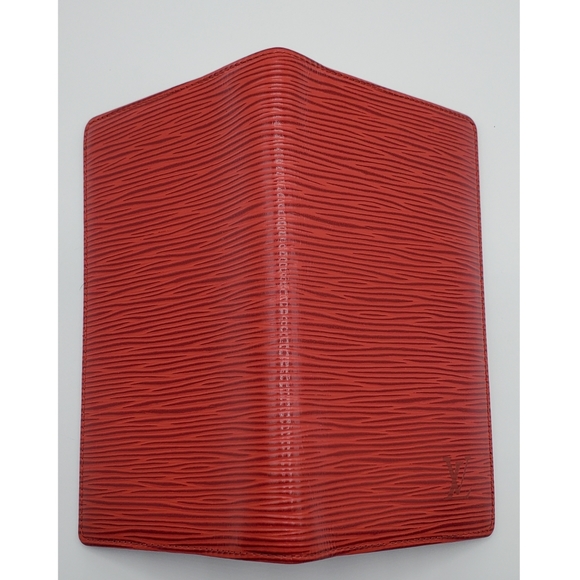 Authentic Preowned LV Epi Bifold Wallet - Picture 8 of 9